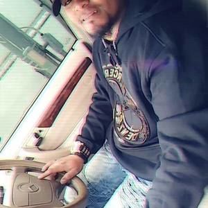 Meet your Posher, Efren